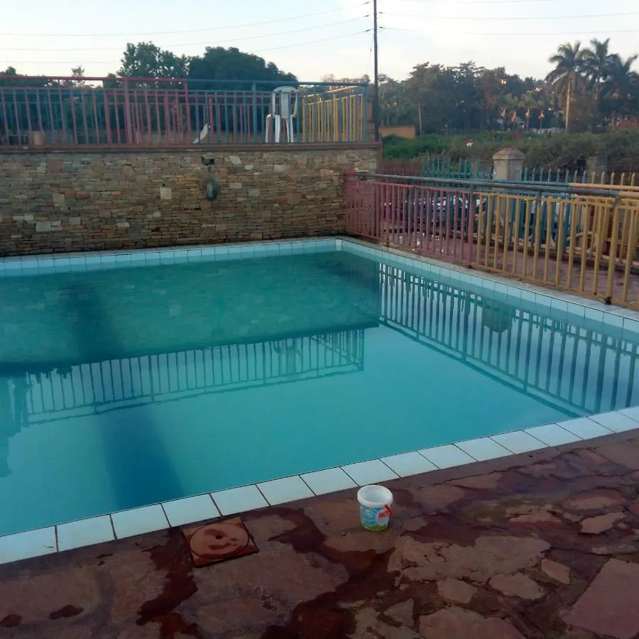 *** Bed & Breakfast Noah'S Ark Bed and Breakfast Kampala Uganda